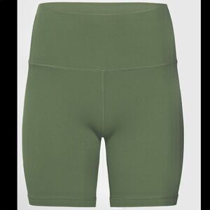 ARITZIA BIKER SHORTS